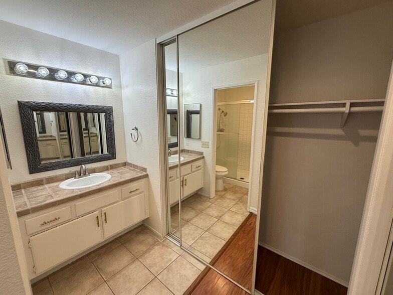 Building Photo - 11584 Fury Ln