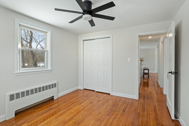 Building Photo - 13 Genetti St