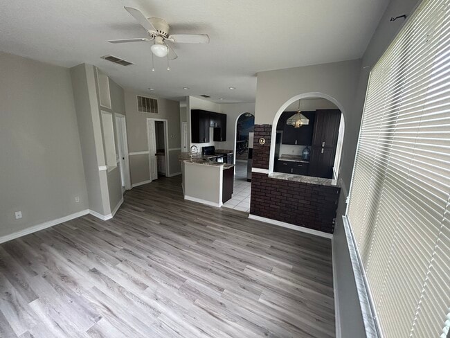 Building Photo - 1752 Cambridge Village Ct