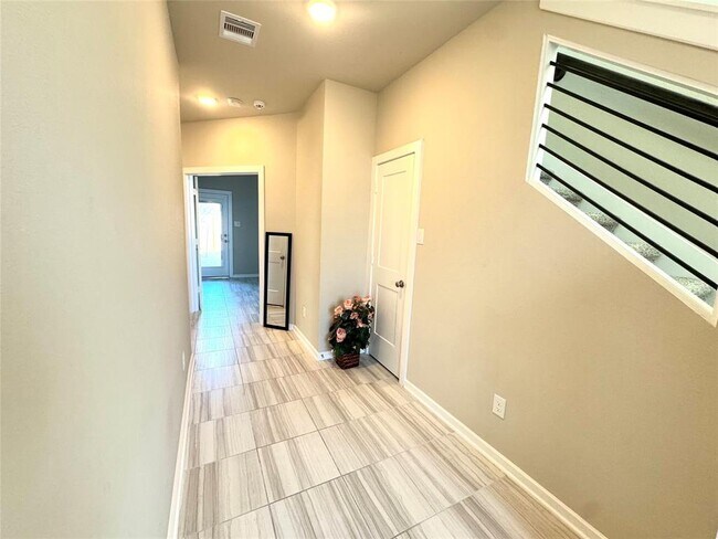Building Photo - 7623 Green Bulrush Wy