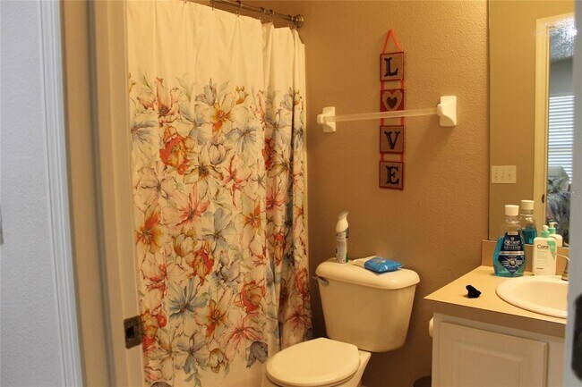 Building Photo - 5815 Fishhawk Ridge Dr
