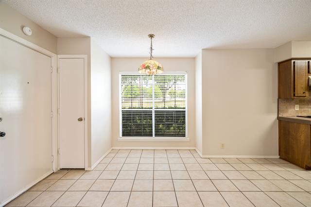 Building Photo - 1108 W Houston St