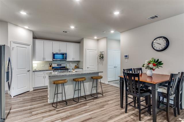 Building Photo - 2833 Brittlebush Dr