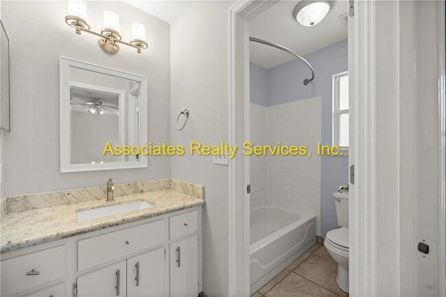 Building Photo - SUBLEASE this Charming spacious home in North ridge subdivision!