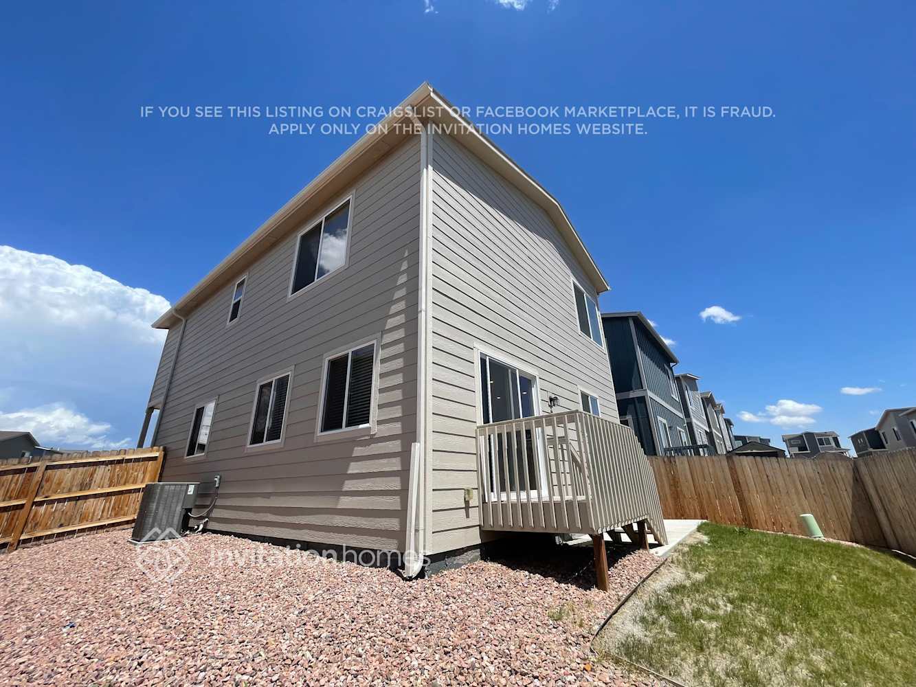 Building Photo - 11431 Sanderling St