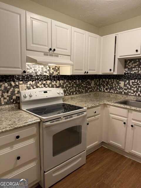 Building Photo - 3609 Woodbriar Cir