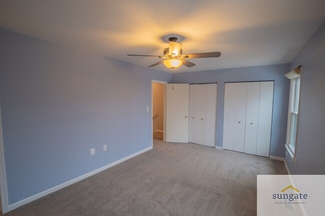 Building Photo - 21 Robin Ridge Ct