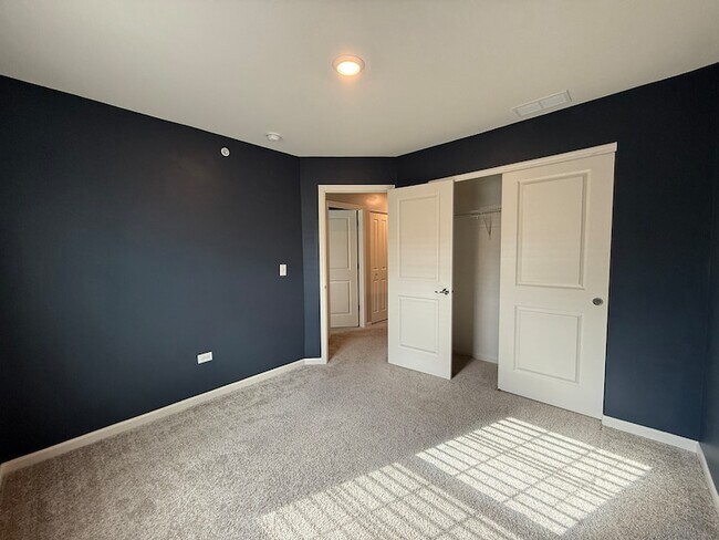 Building Photo - 8972 Dolby St