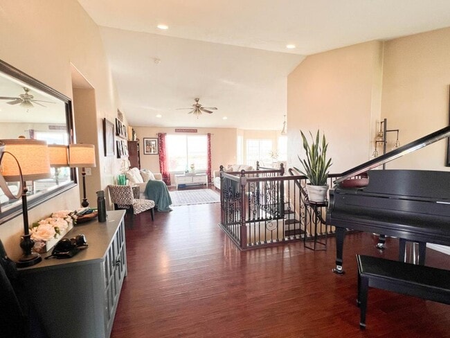 Building Photo - 2959 W Rim Rock Dr