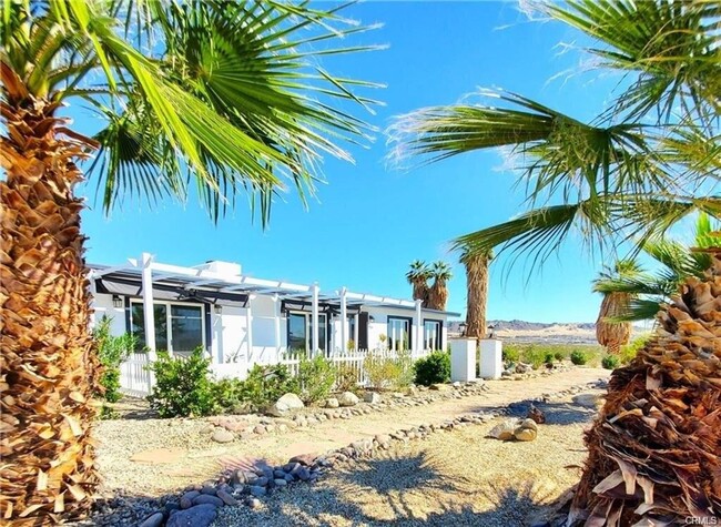 Building Photo - Pool Estate for Lease