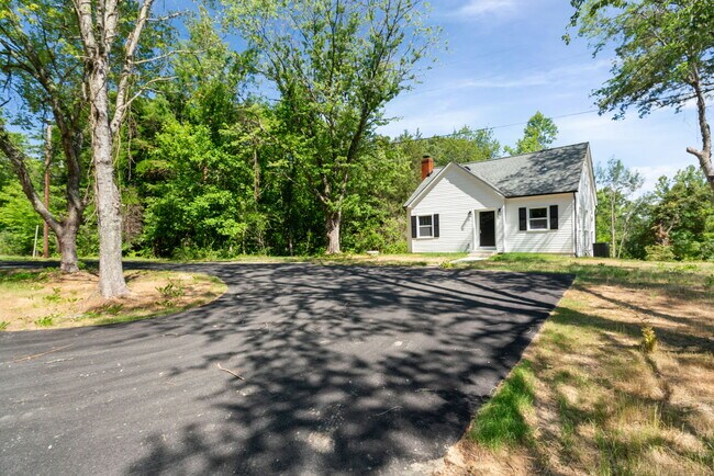 Building Photo - 21 Reids Rd