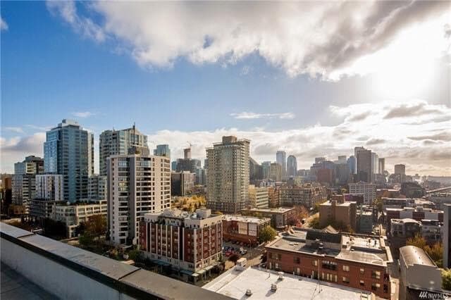 Building Photo - 2721 1st Ave