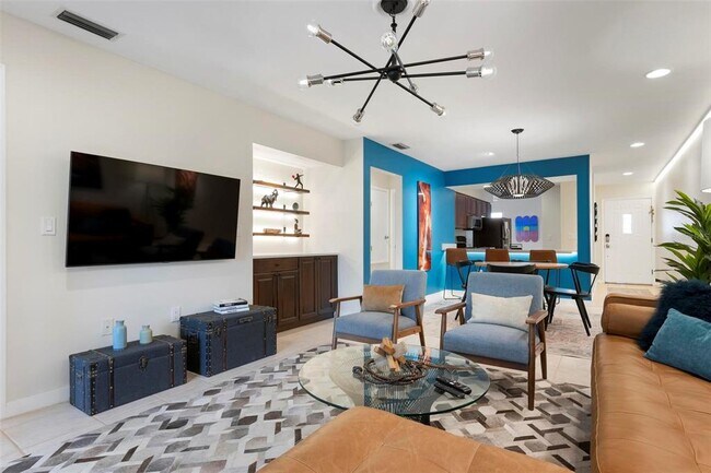 Building Photo - 5797 Avista Dr