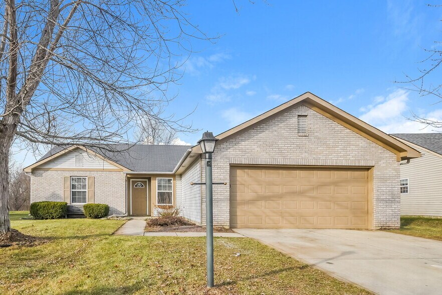 Primary Photo - 10498 Sienna Dr