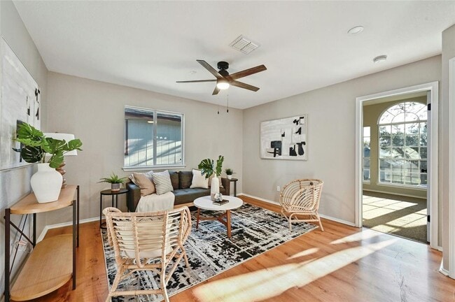 Building Photo - 9504 Sanford Dr