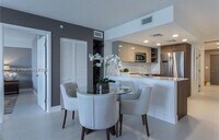 Building Photo - 9261 E Bay Harbor Dr