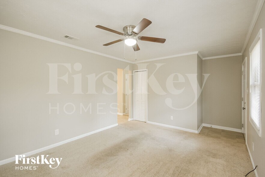 Building Photo - 7107 Willow Green Ct SW