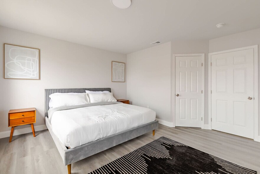 Building Photo - 1418 S 9th St