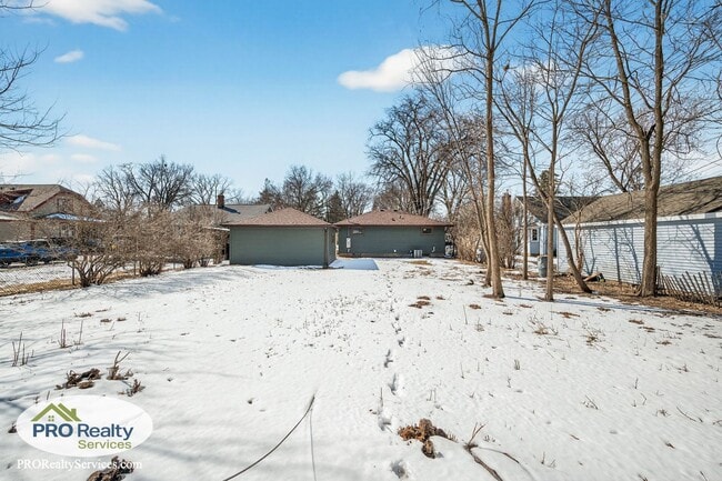 Building Photo - Recently Remodeled 4 Bedroom House