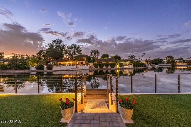 Building Photo - 7620 E Vía Del Placito