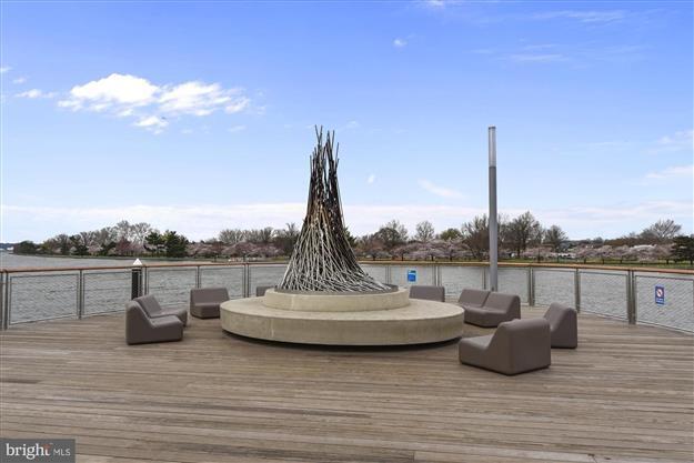 Building Photo - 800 4th St SW