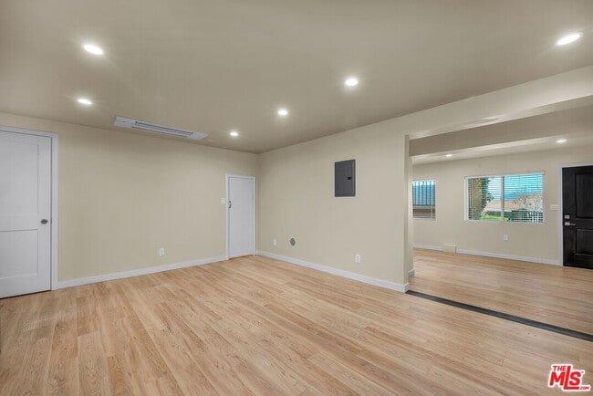 Building Photo - 5322 Weatherford Dr