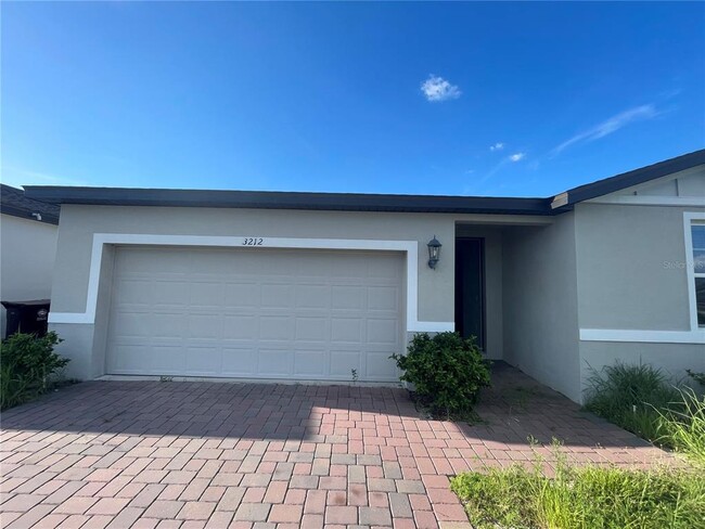 Building Photo - 3212 Weitzel Dr