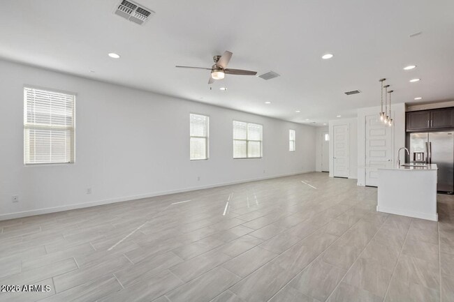 Building Photo - 2168 W Burnside Trail