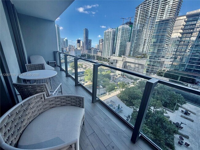 Building Photo - 88 SW 7th St