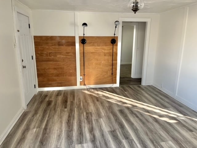 Building Photo - 133 W House