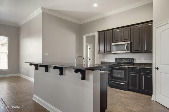Building Photo - 101 Green Mountain Ridge St