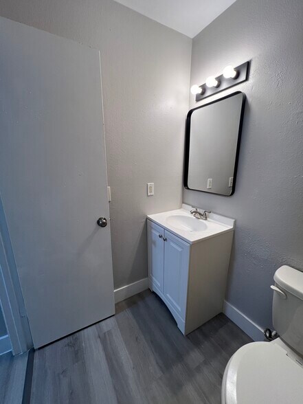 Bathroom - 6412 Diamond St