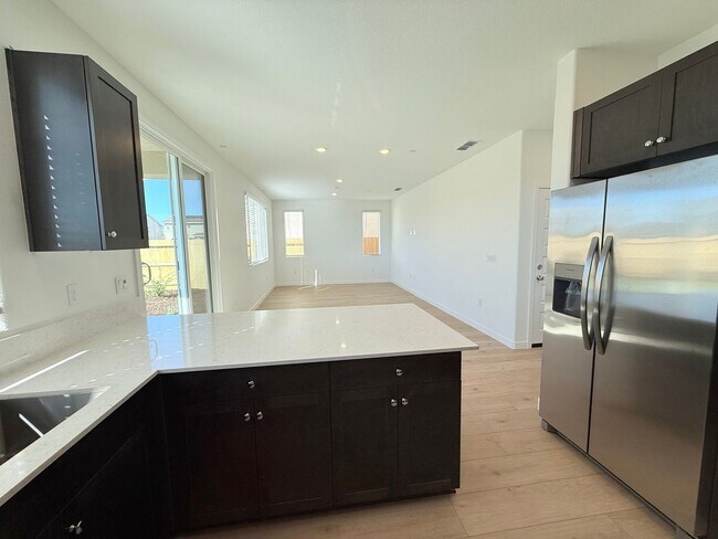 Building Photo - 10370 Bayson Wy