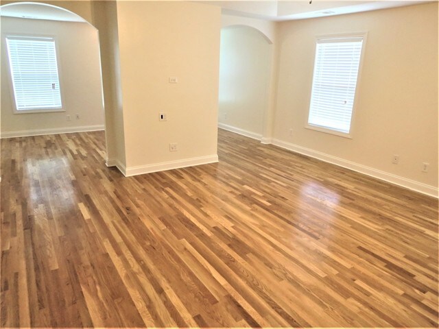 Building Photo - 5592 Lair Ln