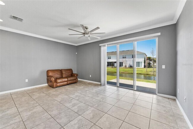 Building Photo - 7103 Grand Elm Dr