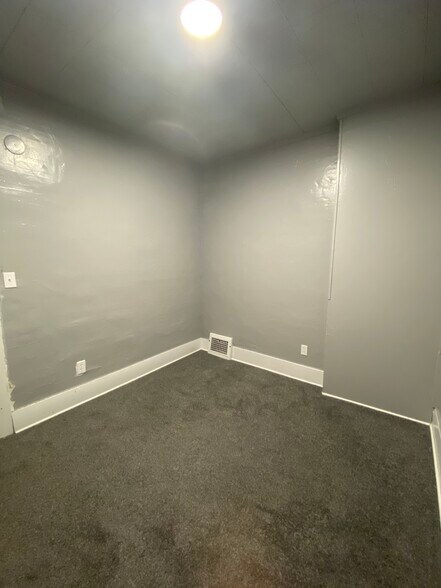 Building Photo - 21 Bellevue St