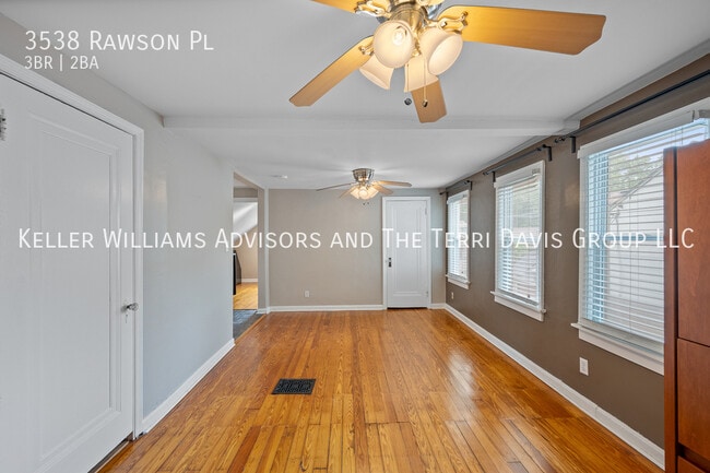 Building Photo - 3538 Rawson Pl