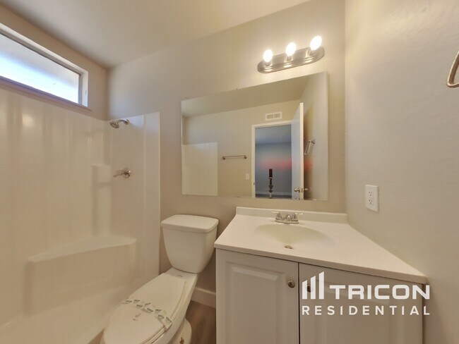 Building Photo - 13636 Rundell Dr