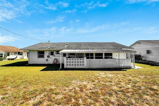 Building Photo - 1216 Hacienda Dr