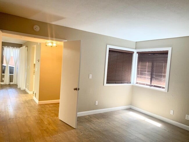 Building Photo - 5412 Makati Cir