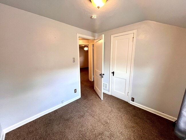 Building Photo - Sewickley - 3 Bedroom 2 Bathroom - Charmin...