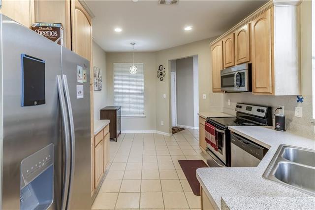 Building Photo - 936 Englewood Ln