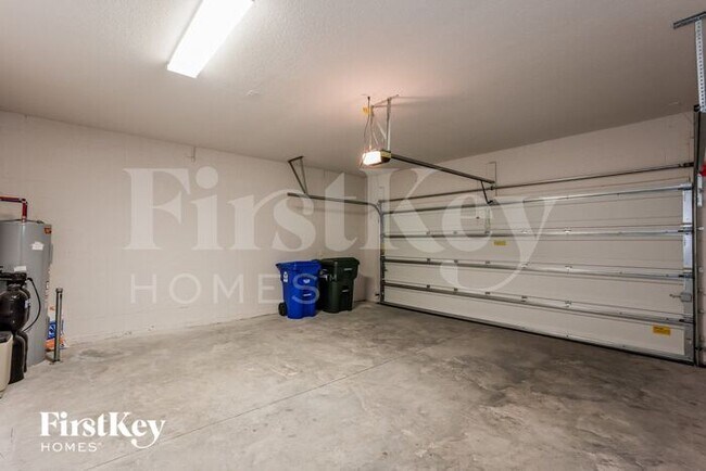 Building Photo - 5722 Arlington River Dr.