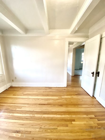 Building Photo - 901 N M St