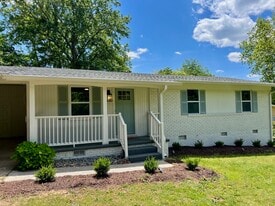 Building Photo - 763 San Fernando Dr