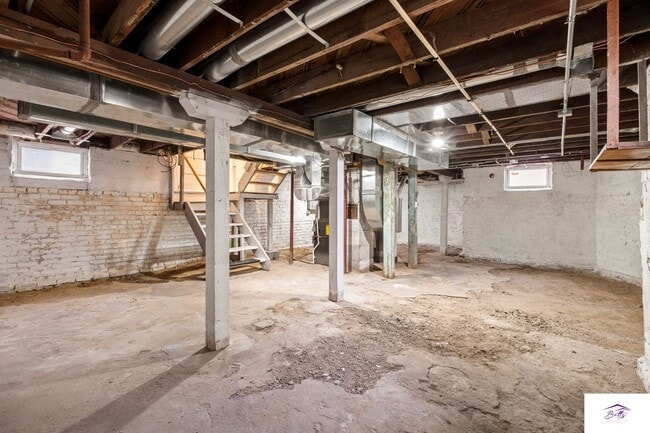 Building Photo - WELCOME HOME!