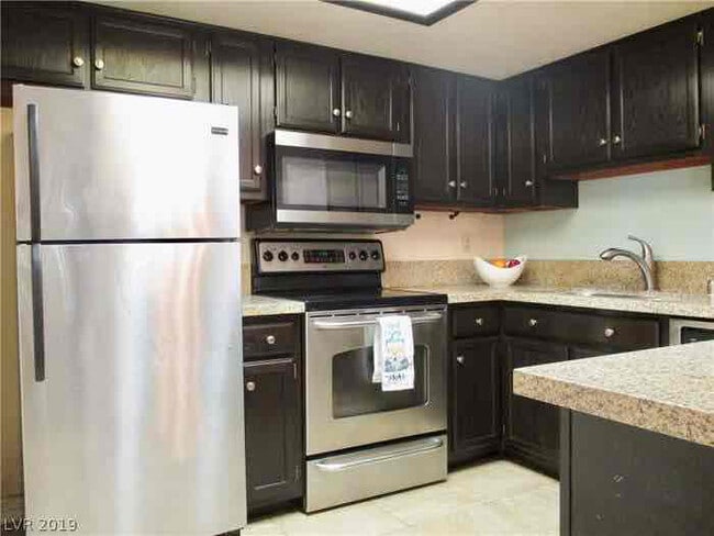 Building Photo - 3450 Erva St