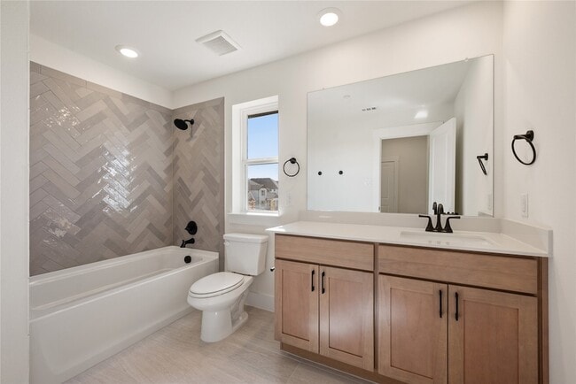 Building Photo - 9601 Dahlia Blvd