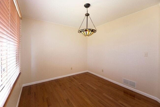 Building Photo - Home backing to foothills