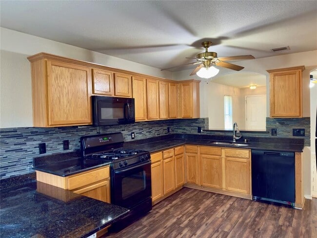 Building Photo - 1030 Moser River Dr